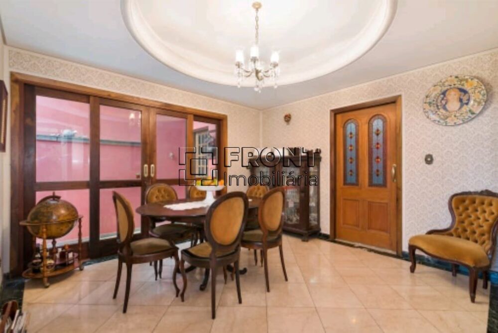 Casa à venda com 3 quartos, 240m² - Foto 3