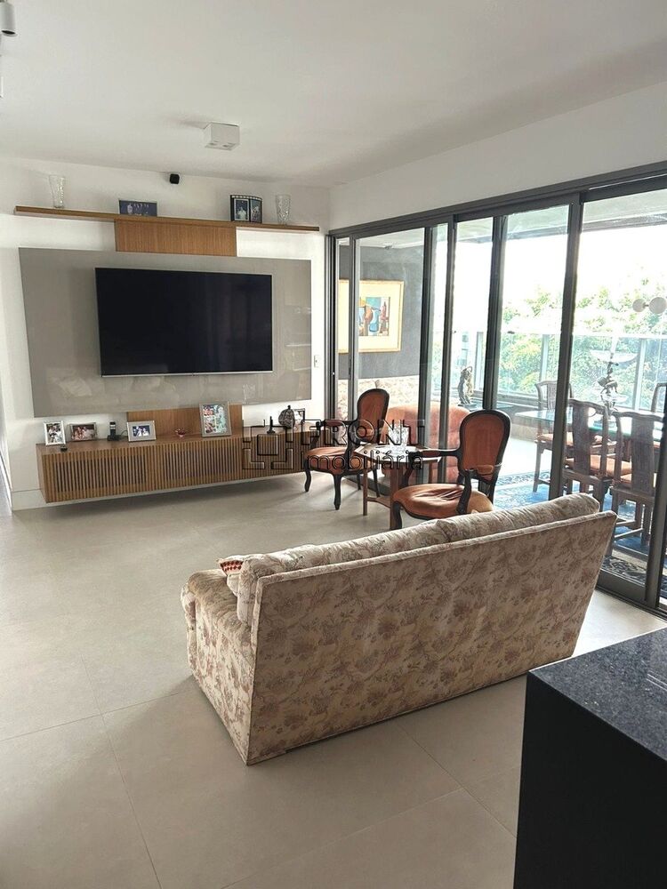 Apartamento Lançamentos com 3 quartos, 131m² - Foto 1