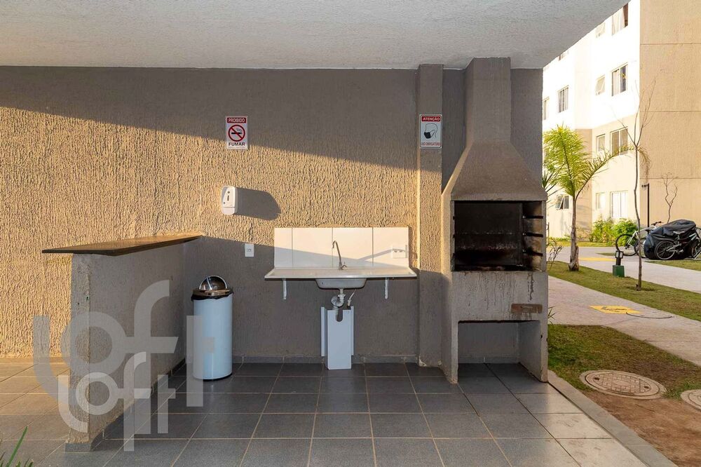 Apartamento à venda com 2 quartos, 42m² - Foto 9