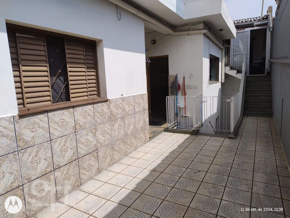 Casa à venda com 6 quartos, 200m² - Foto 10
