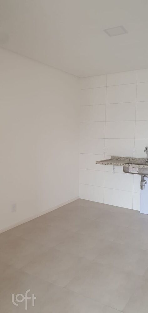 Apartamento à venda com 2 quartos, 39m² - Foto 2