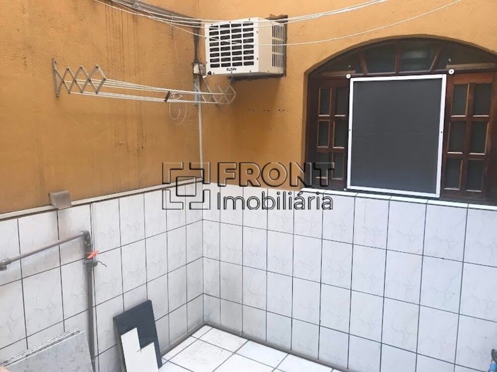 Casa à venda com 3 quartos, 131m² - Foto 3
