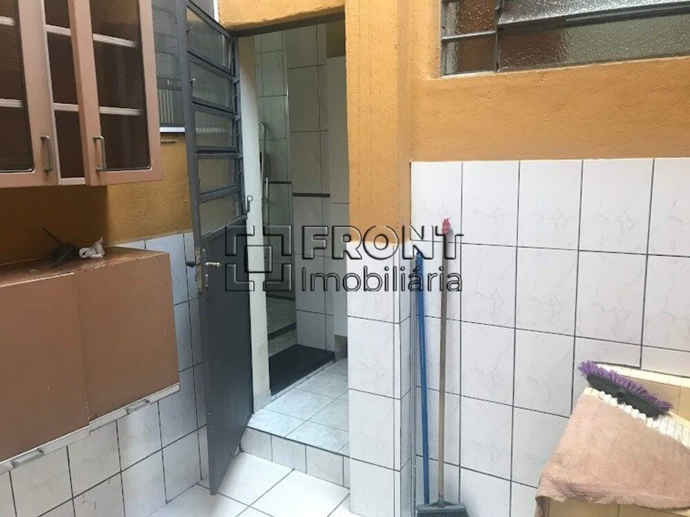 Casa à venda com 3 quartos, 131m² - Foto 2