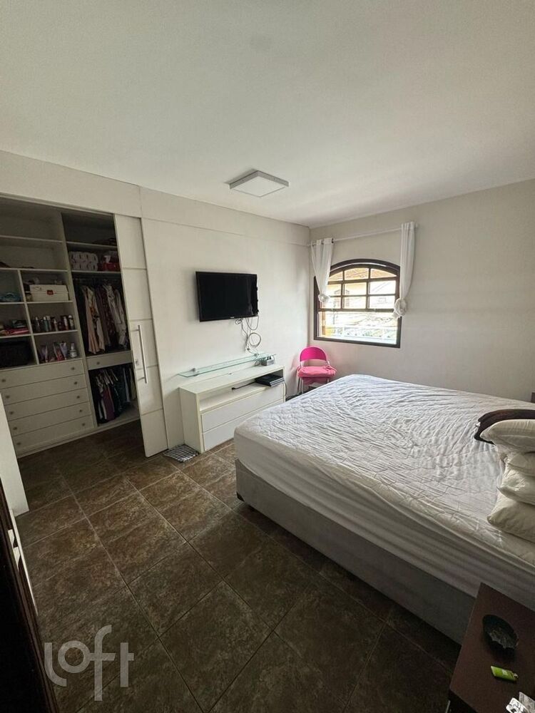 Casa à venda com 4 quartos, 135m² - Foto 5