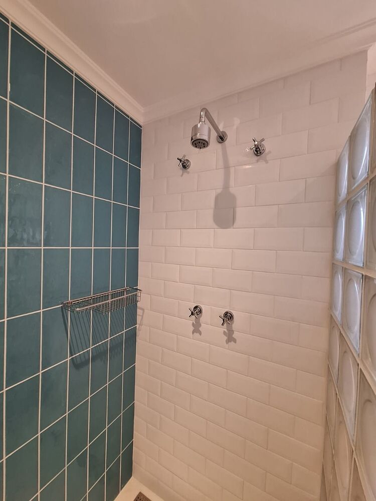 Apartamento à venda com 3 quartos, 107m² - Foto 2
