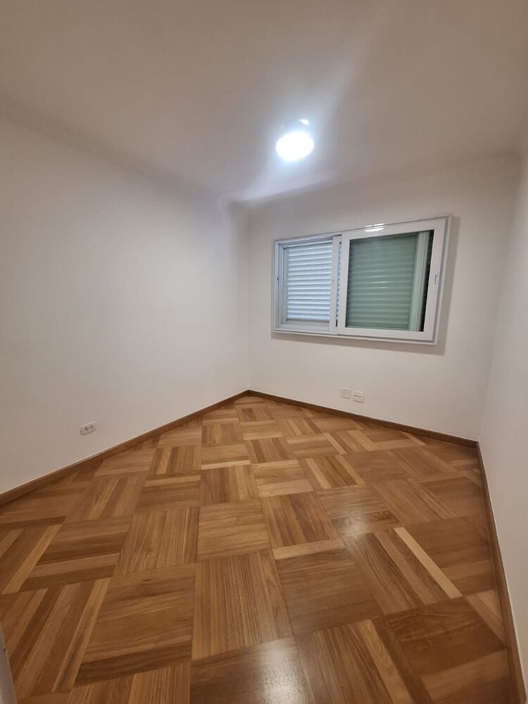 Apartamento à venda com 3 quartos, 107m² - Foto 8