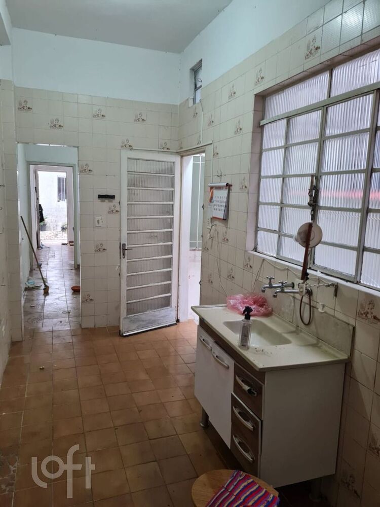 Casa à venda com 1 quarto, 69m² - Foto 2