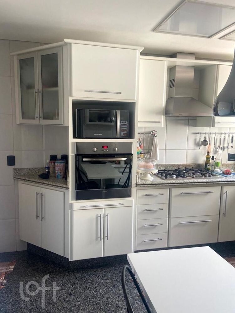 Apartamento à venda com 3 quartos, 144m² - Foto 3