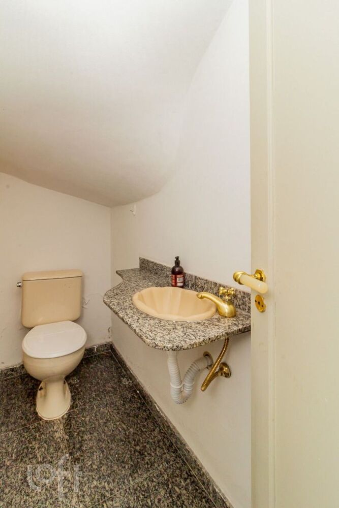 Casa à venda com 2 quartos, 200m² - Foto 8