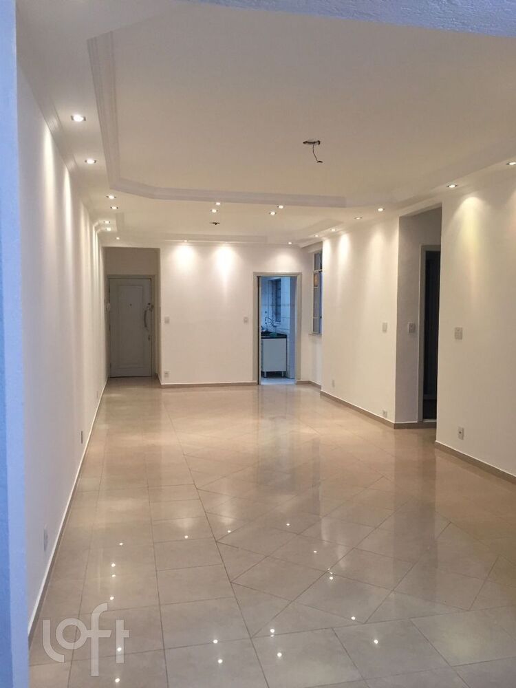 Apartamento à venda com 2 quartos, 105m² - Foto 1