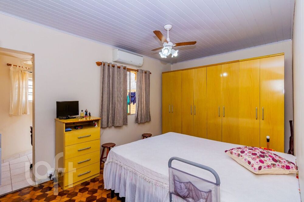 Casa à venda com 2 quartos, 146m² - Foto 1