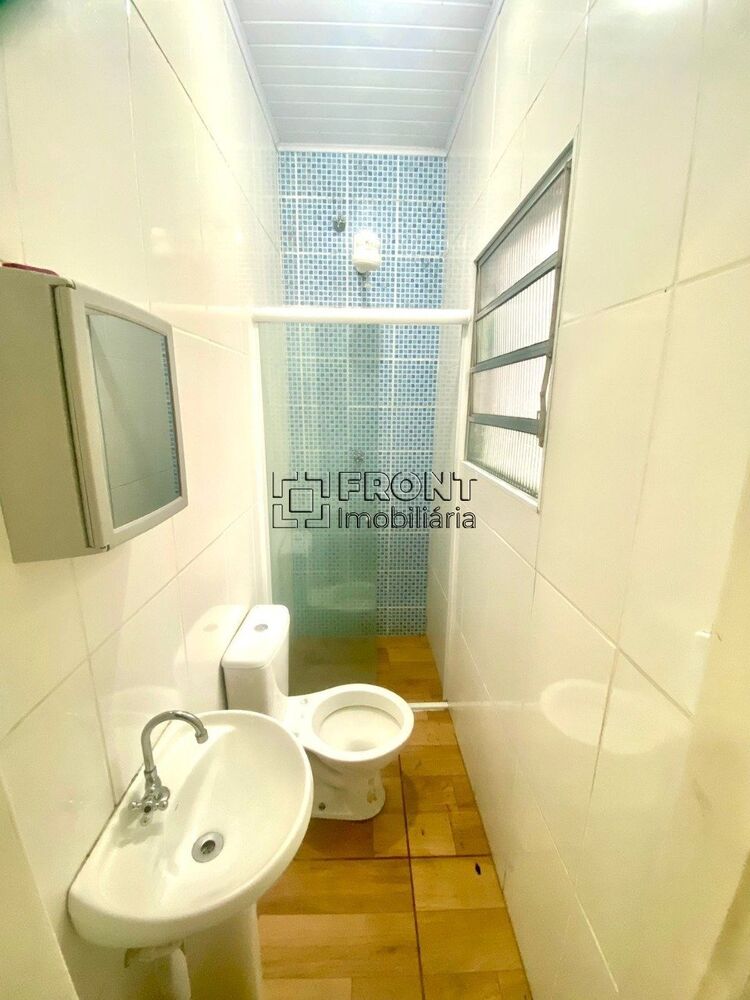 Casa à venda com 18 quartos, 240m² - Foto 5