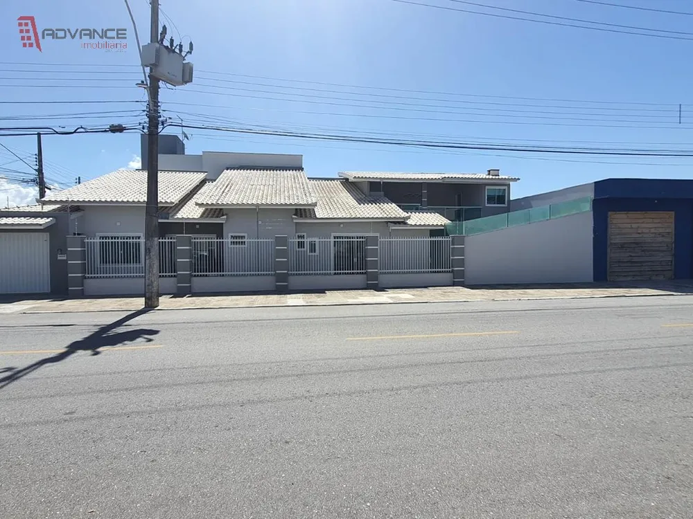Casa, 3 quartos, 279 m² - Foto 1
