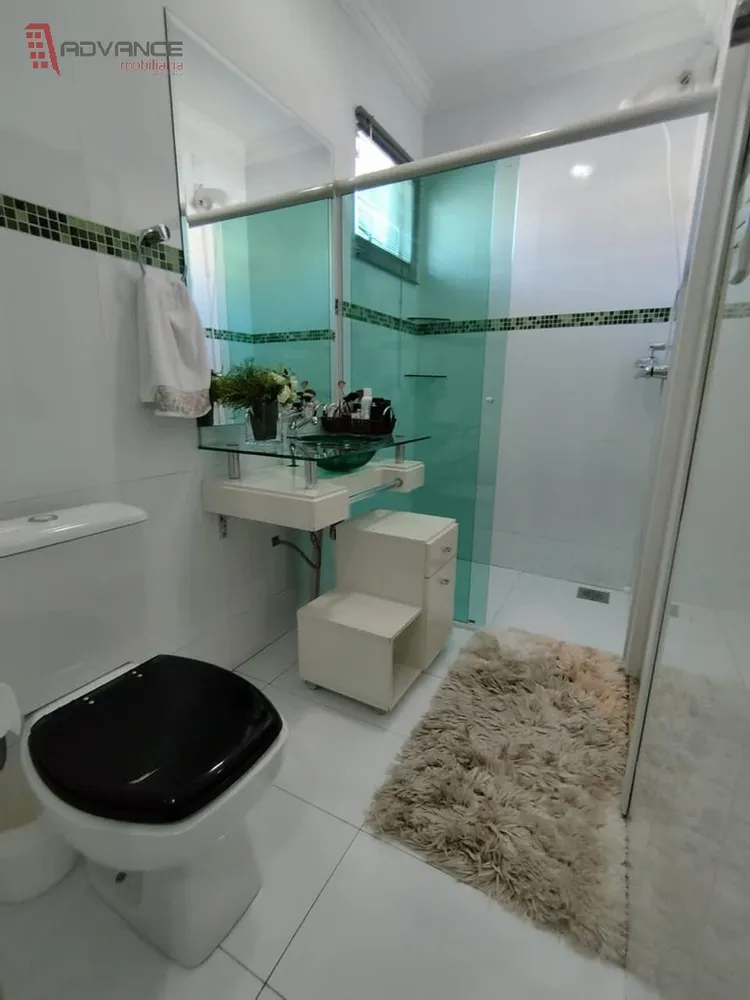 Casa, 3 quartos, 279 m² - Foto 4