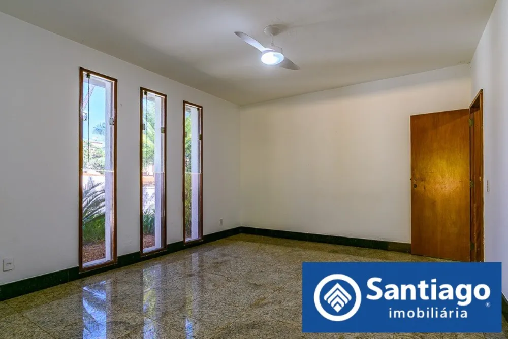 Casa, 4 quartos, 1000 m² - Foto 2