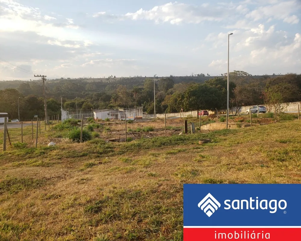 Loteamento e Condomínio, 700 m² - Foto 1