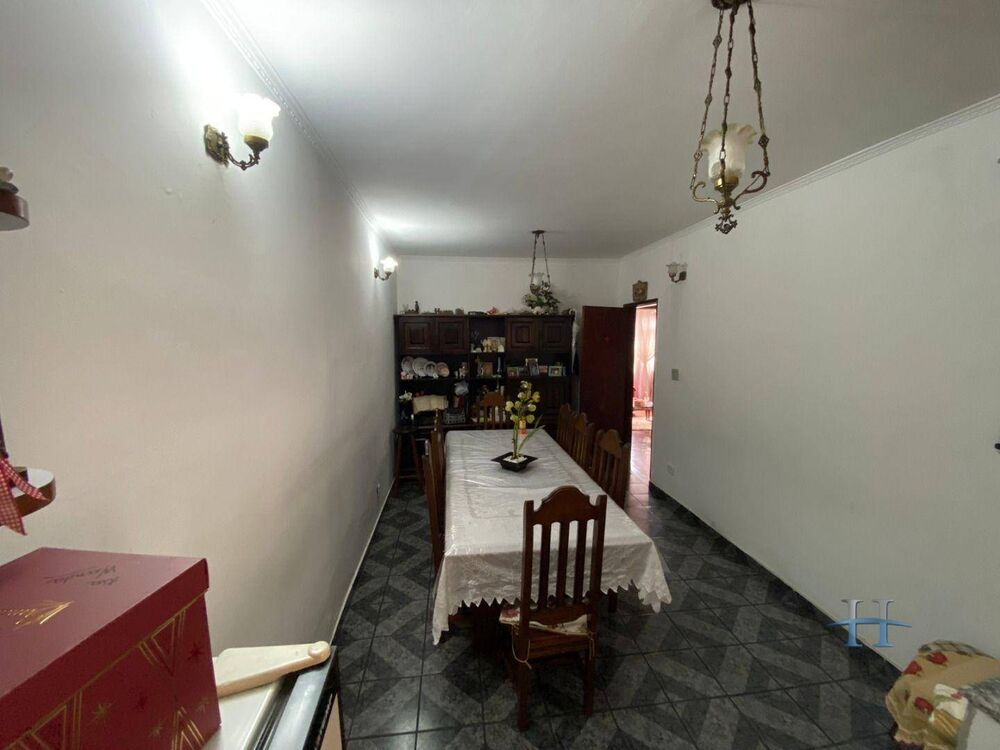 Casa à venda e aluguel com 4 quartos, 250m² - Foto 7