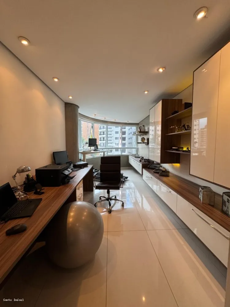 Apartamento, 4 quartos, 350 m² - Foto 1