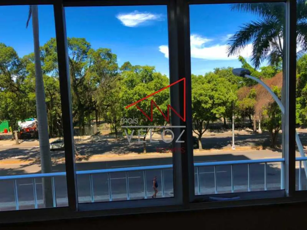 Apartamento, 3 quartos, 240 m² - Foto 2
