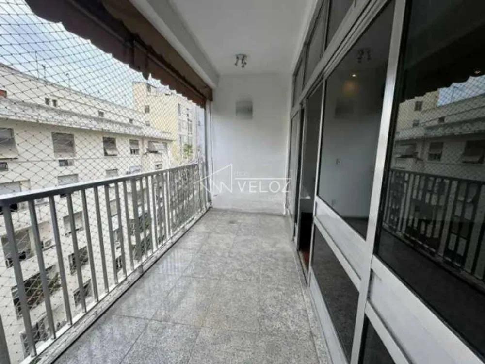 Apartamento, 3 quartos, 240 m² - Foto 2
