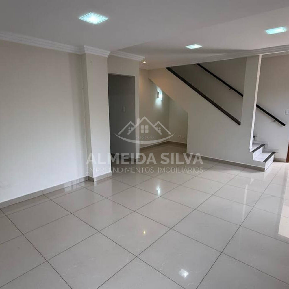 Casa à venda com 3 quartos, 264m² - Foto 3