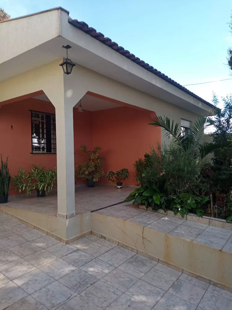 Casa à venda com 3 quartos, 160m² - Foto 3