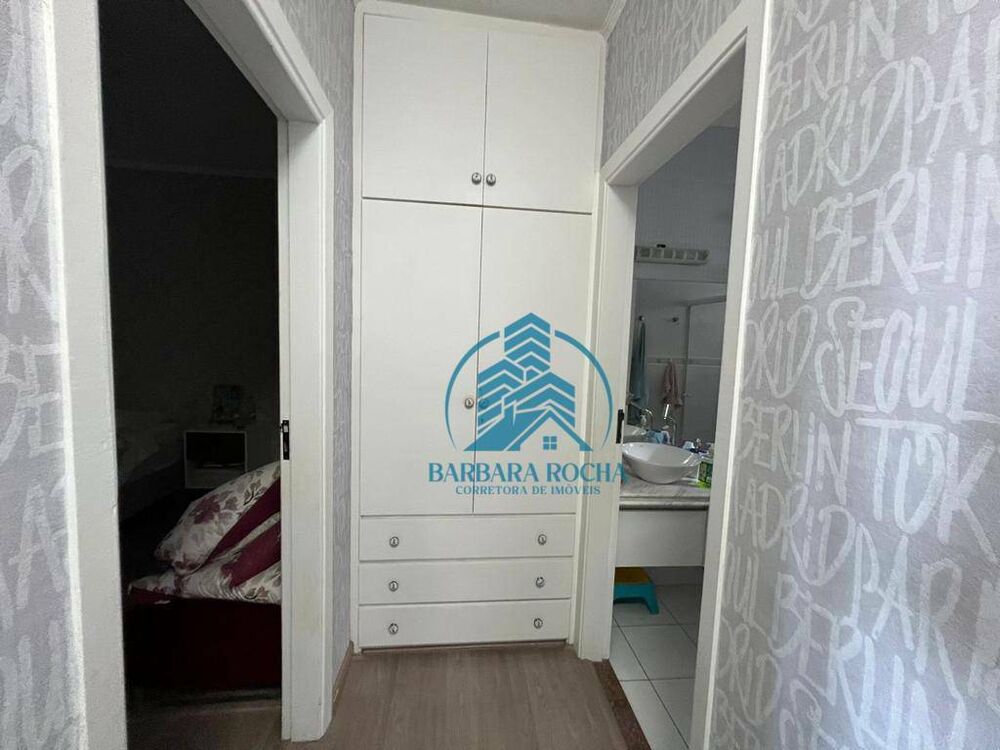 Casa à venda com 3 quartos, 271m² - Foto 13
