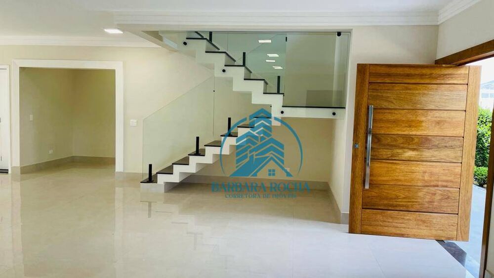 Casa à venda e aluguel com 5 quartos, 444m² - Foto 1