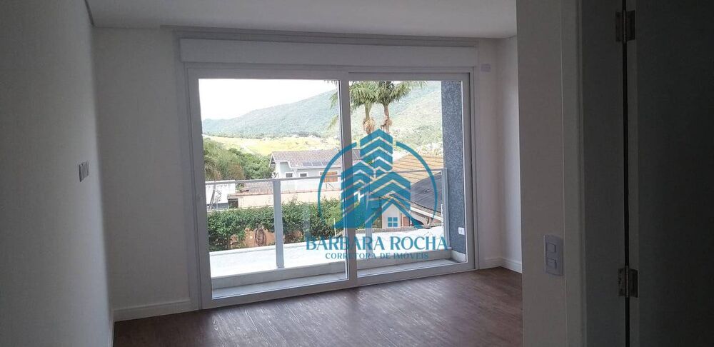 Casa, 3 quartos, 196 m² - Foto 3