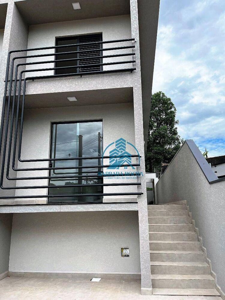 Casa à venda com 3 quartos, 125m² - Foto 1