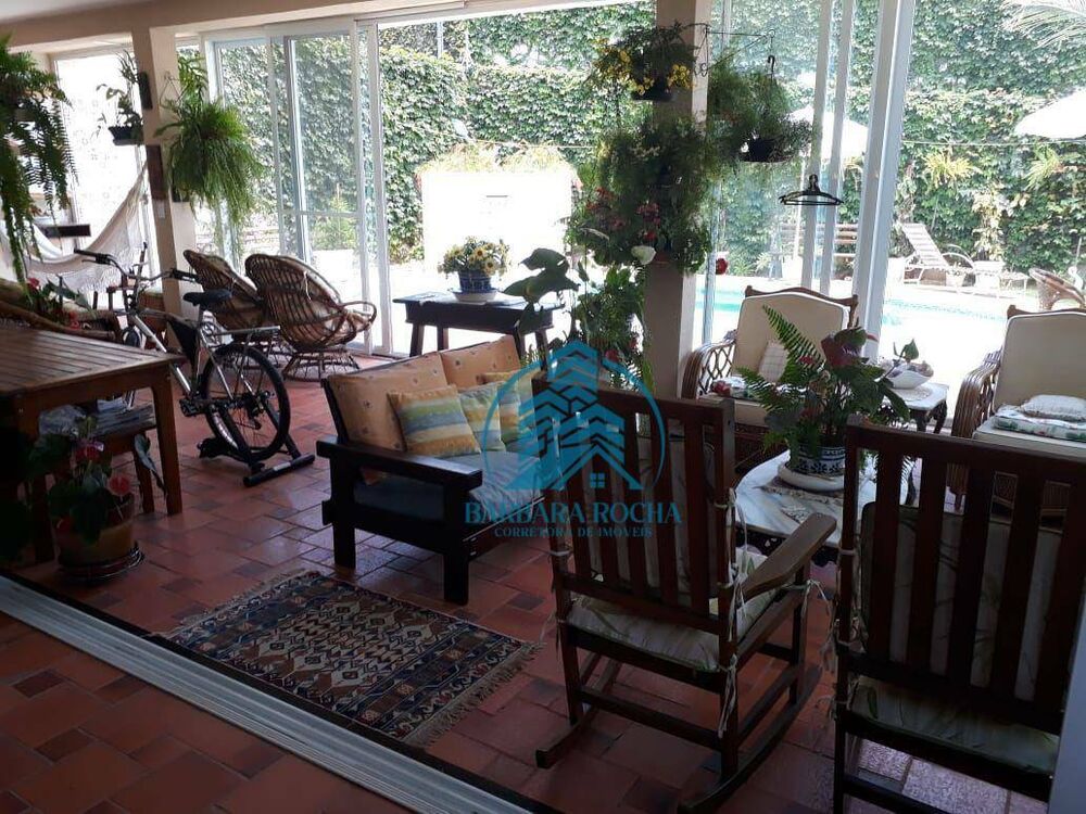 Casa para alugar com 3 quartos, 387m² - Foto 8