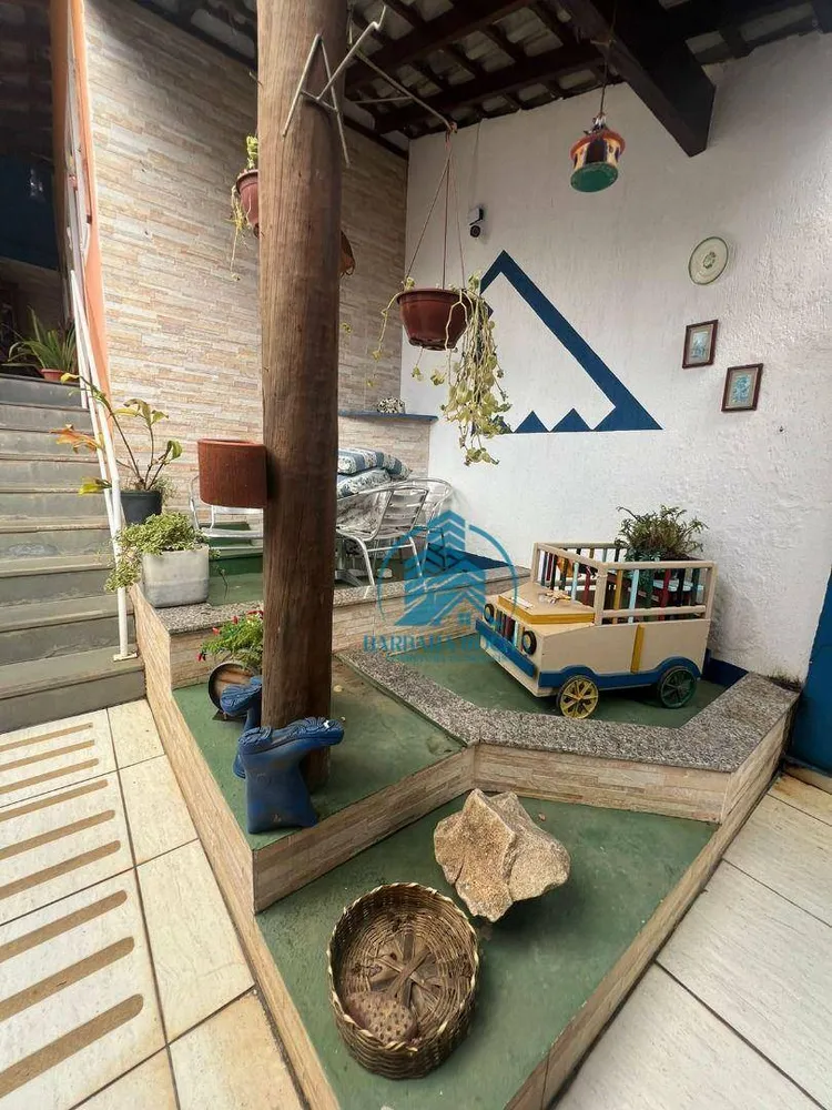 Casa, 3 quartos, 245 m² - Foto 11