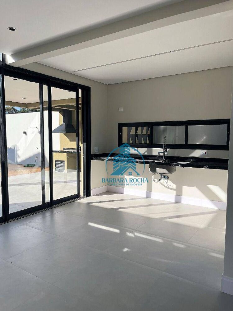 Casa, 3 quartos, 208 m² - Foto 4