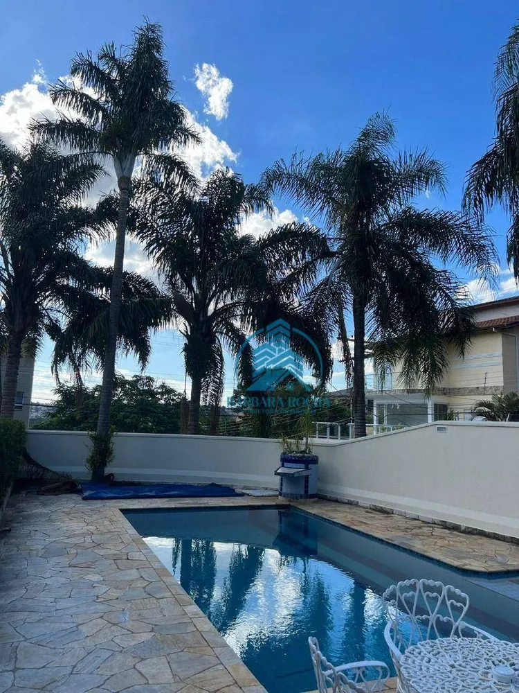 Casa, 3 quartos, 375 m² - Foto 1