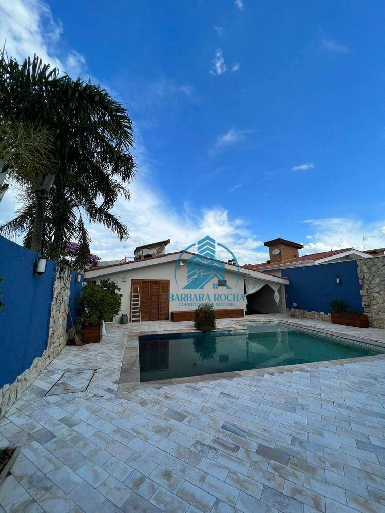 Casa, 2 quartos, 230 m² - Foto 1