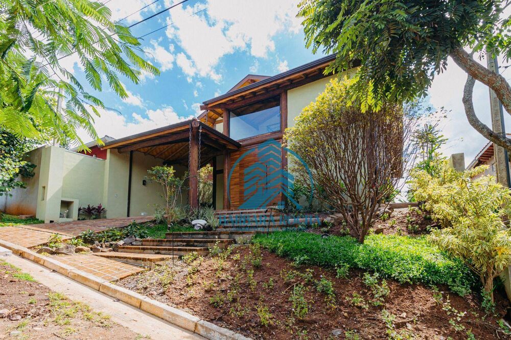 Casa, 3 quartos, 300 m² - Foto 1