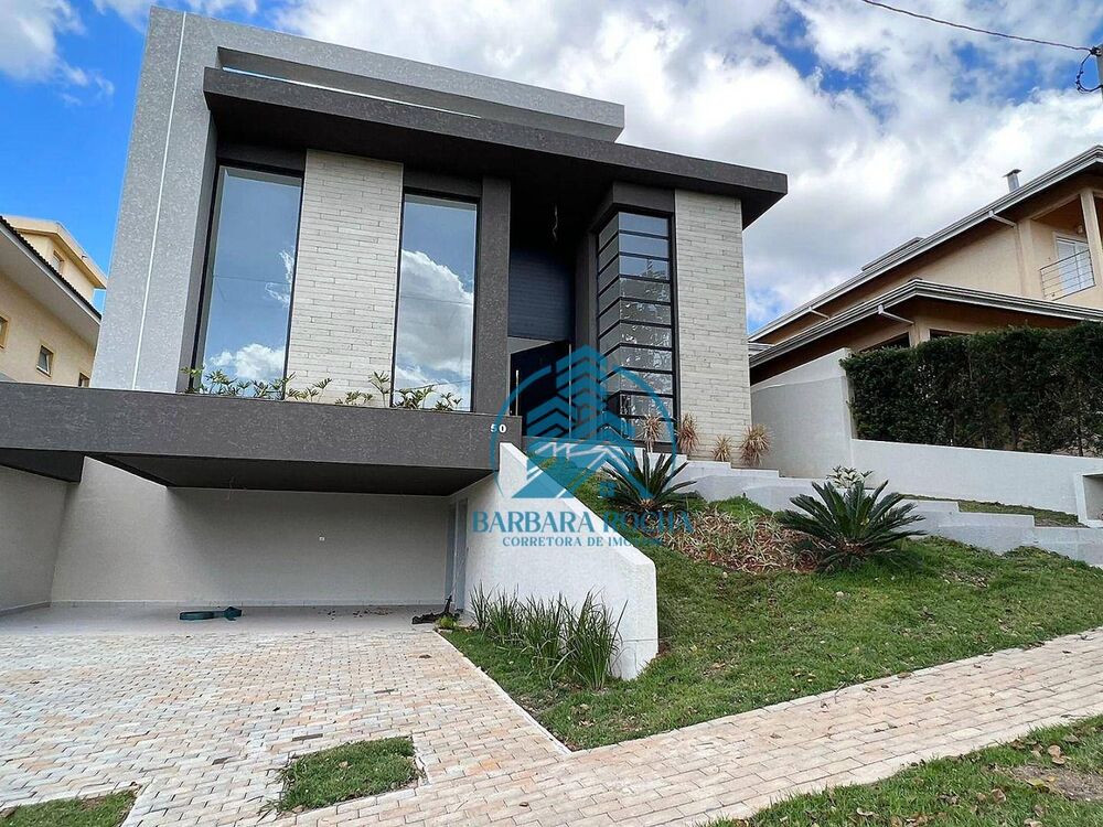 Casa, 4 quartos, 304 m² - Foto 1