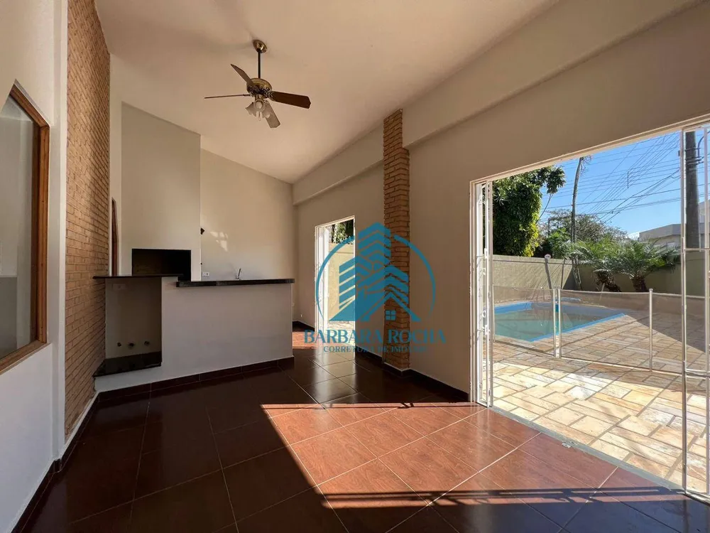 Casa, 3 quartos, 267 m² - Foto 3