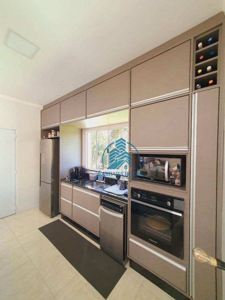 Chácara à venda com 3 quartos, 200m² - Foto 3