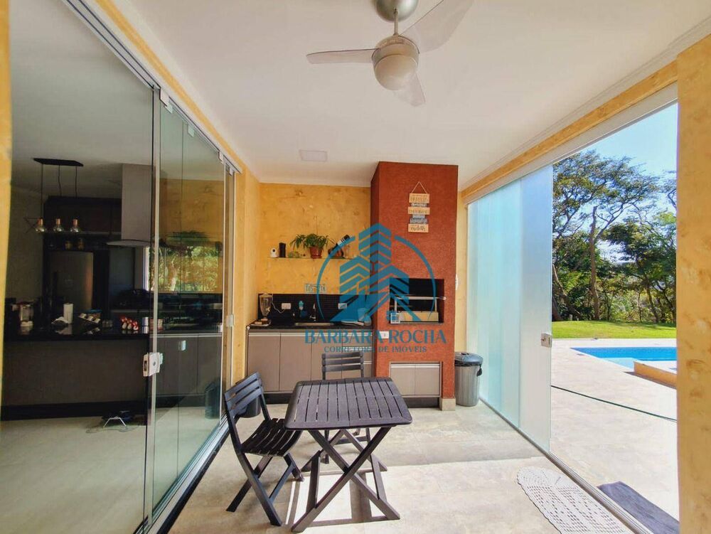 Chácara à venda com 3 quartos, 200m² - Foto 6