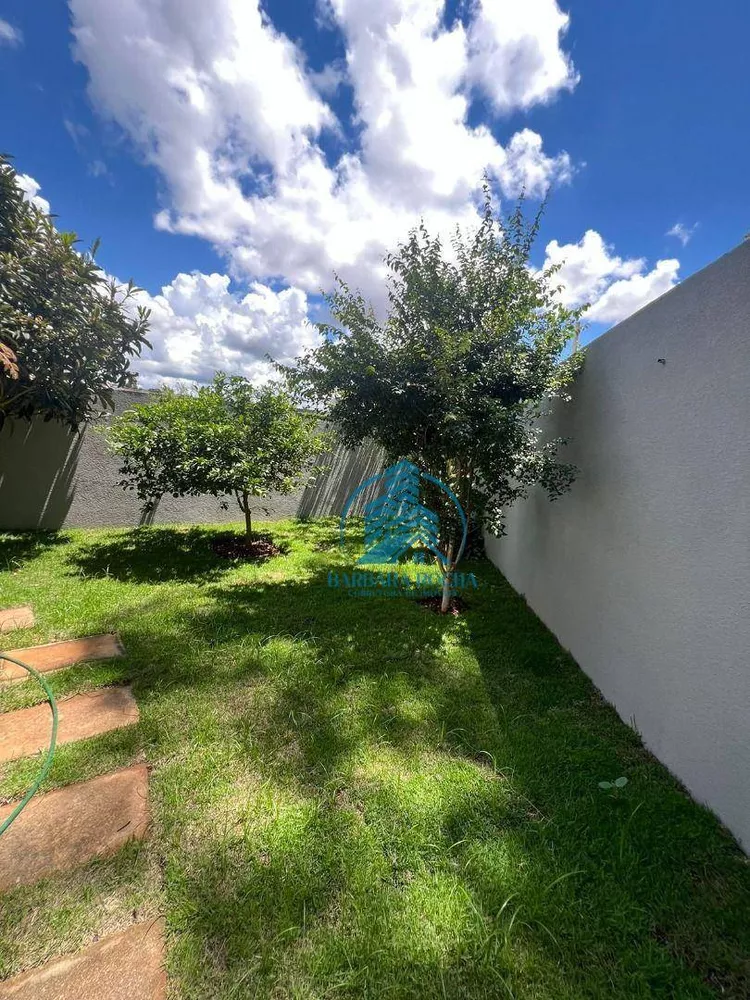 Casa à venda com 3 quartos, 155m² - Foto 8