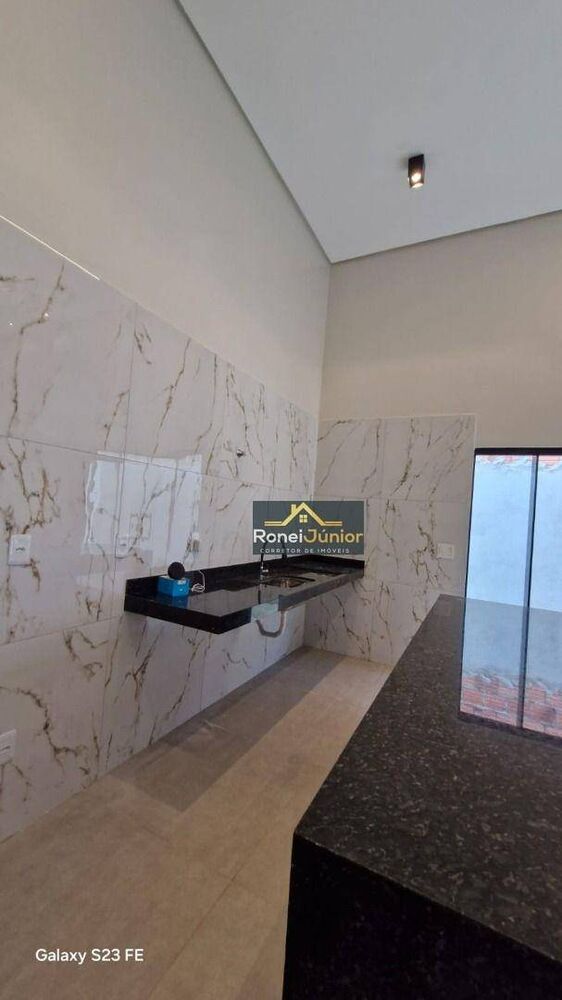 Casa à venda com 3 quartos, 102m² - Foto 4