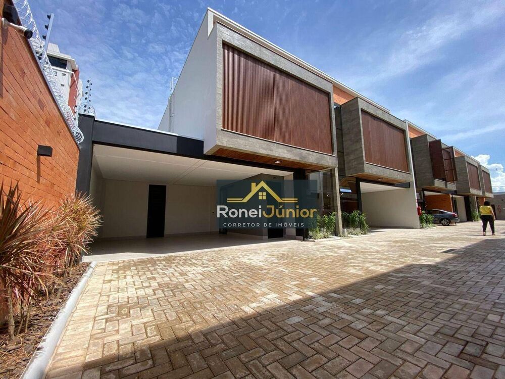 Sobrado à venda com 3 quartos, 153m² - Foto 1