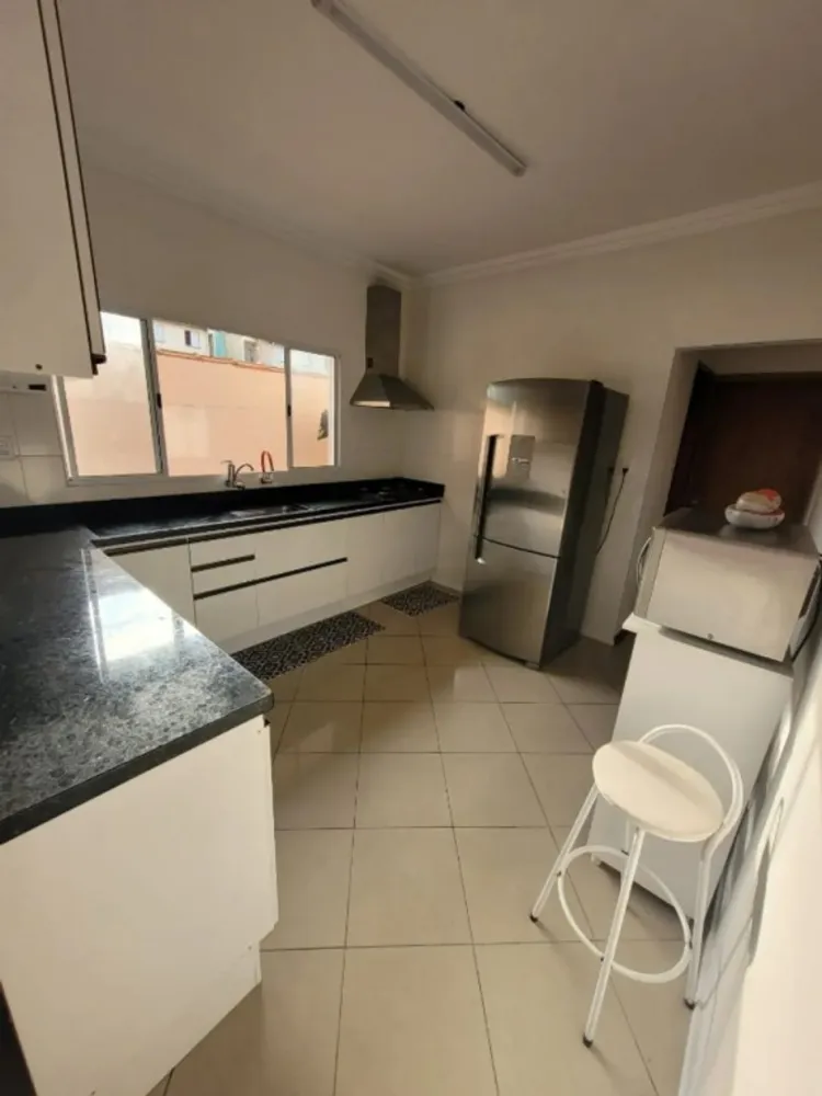 Casa, 4 quartos, 182 m² - Foto 3