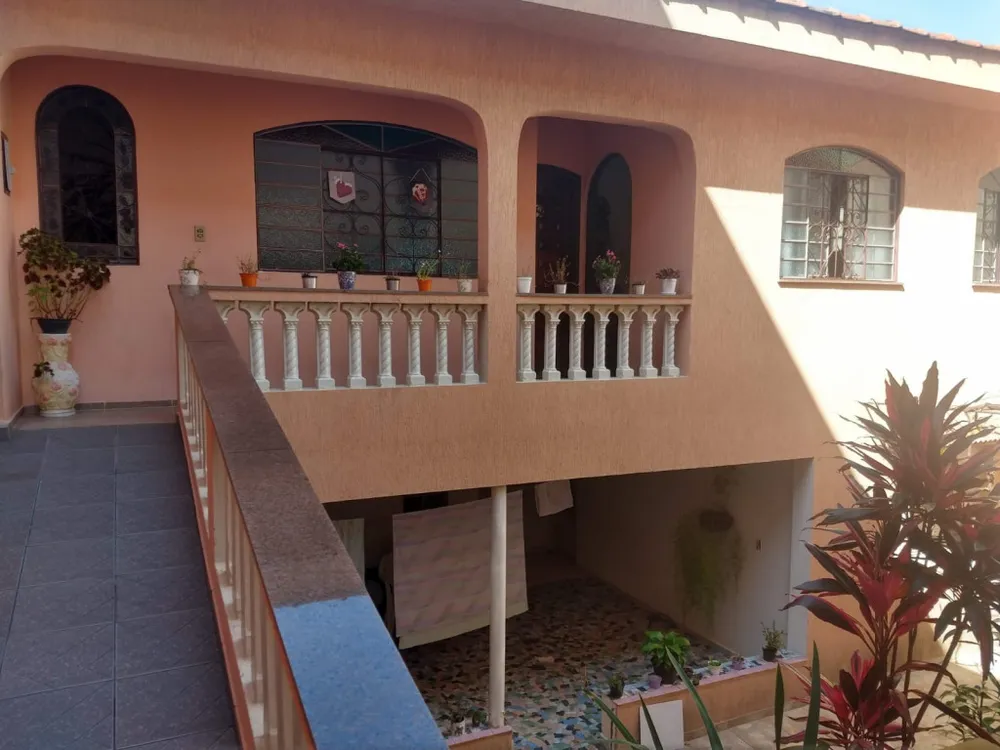 Casa, 8 quartos, 358 m² - Foto 2