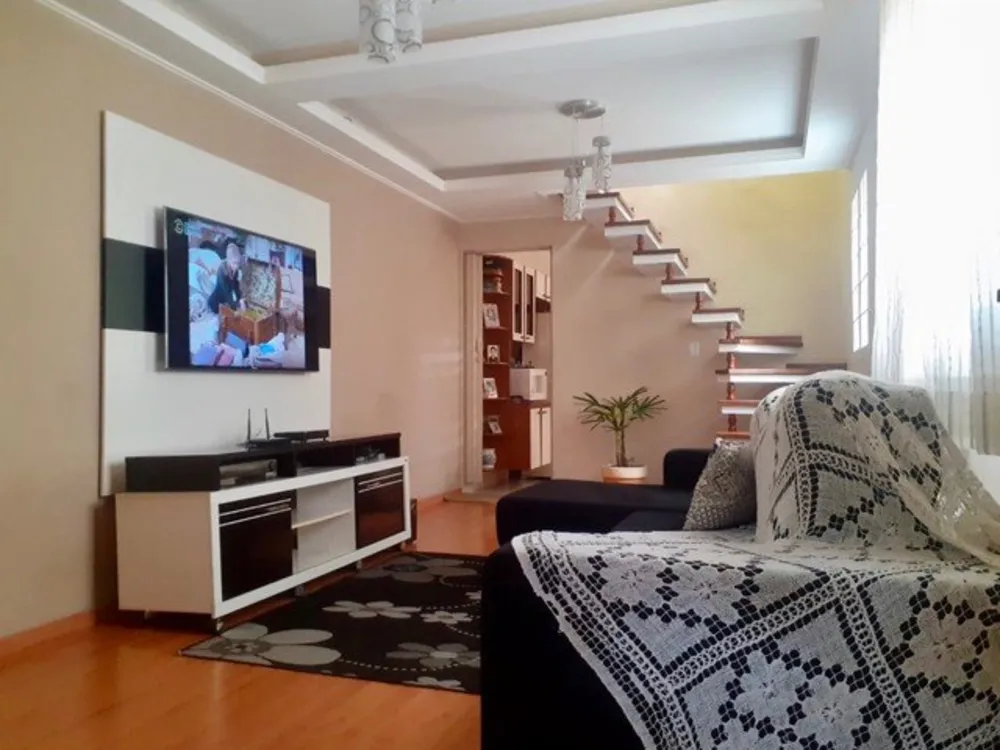 Casa, 3 quartos, 144 m² - Foto 1