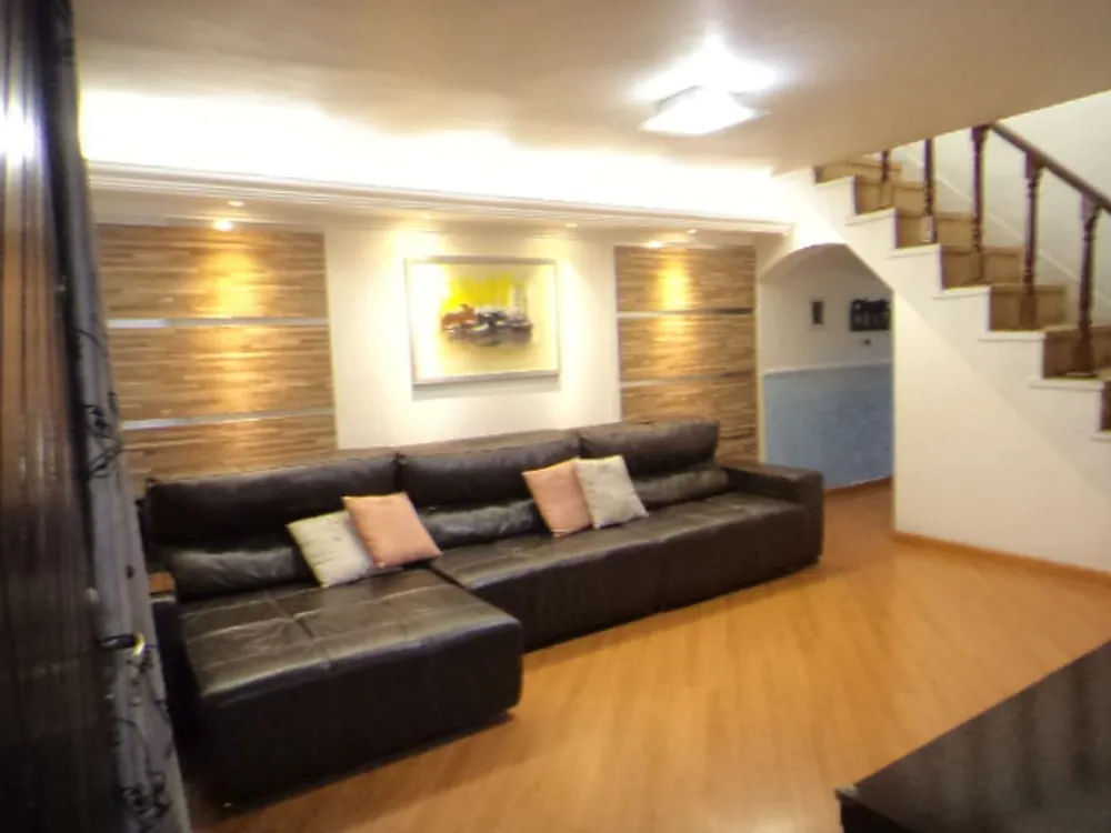 Casa, 3 quartos, 246 m² - Foto 2