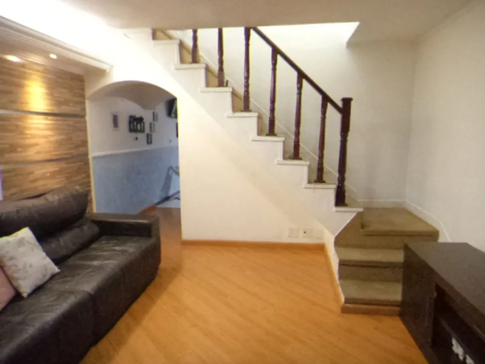 Casa, 3 quartos, 246 m² - Foto 1