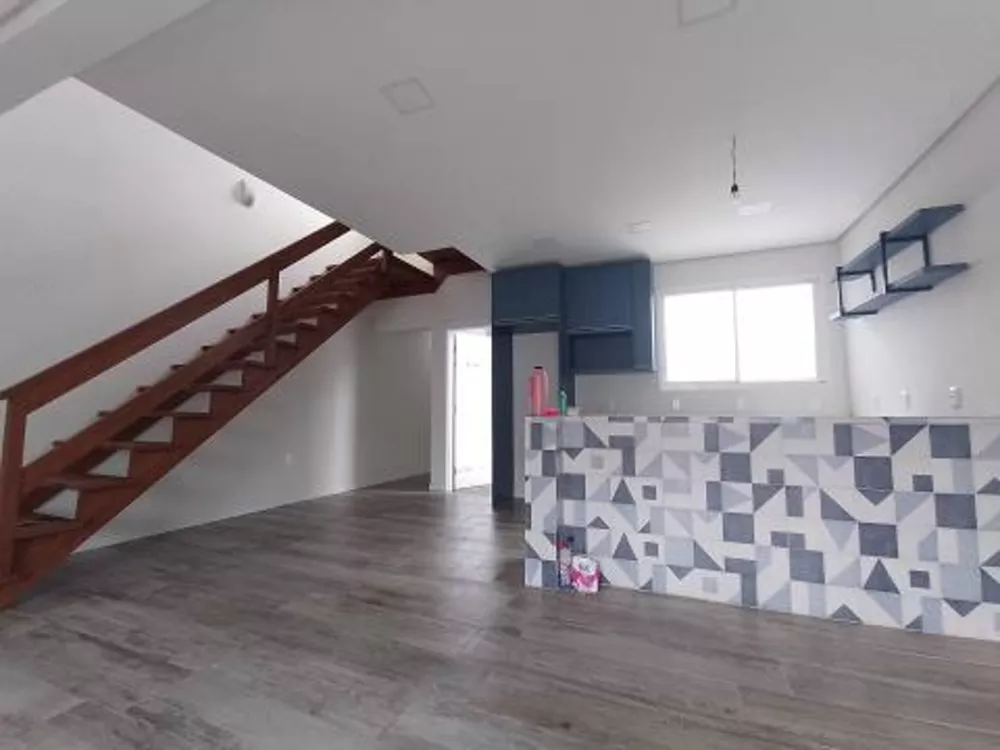 Casa à venda com 4 quartos, 168m² - Foto 6