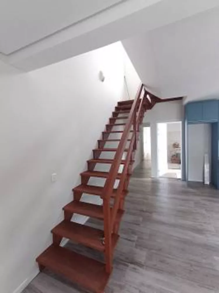 Casa à venda com 4 quartos, 168m² - Foto 8